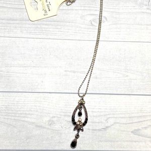 Necklace *NWT*